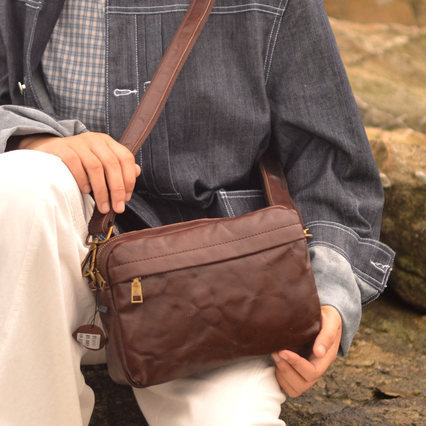 AETOO 新しくデザインされたヴィンテージクロスボディバッ - Leather Backpack Vintage のレビューと価格